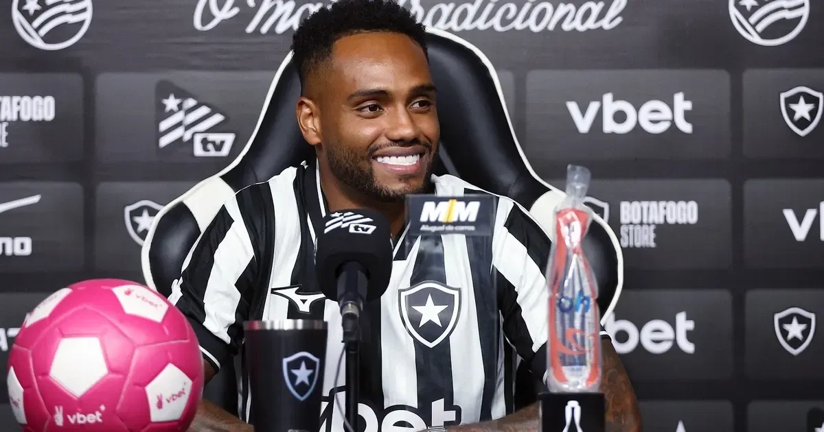 Danilo Pereira apresentado no Botafogo