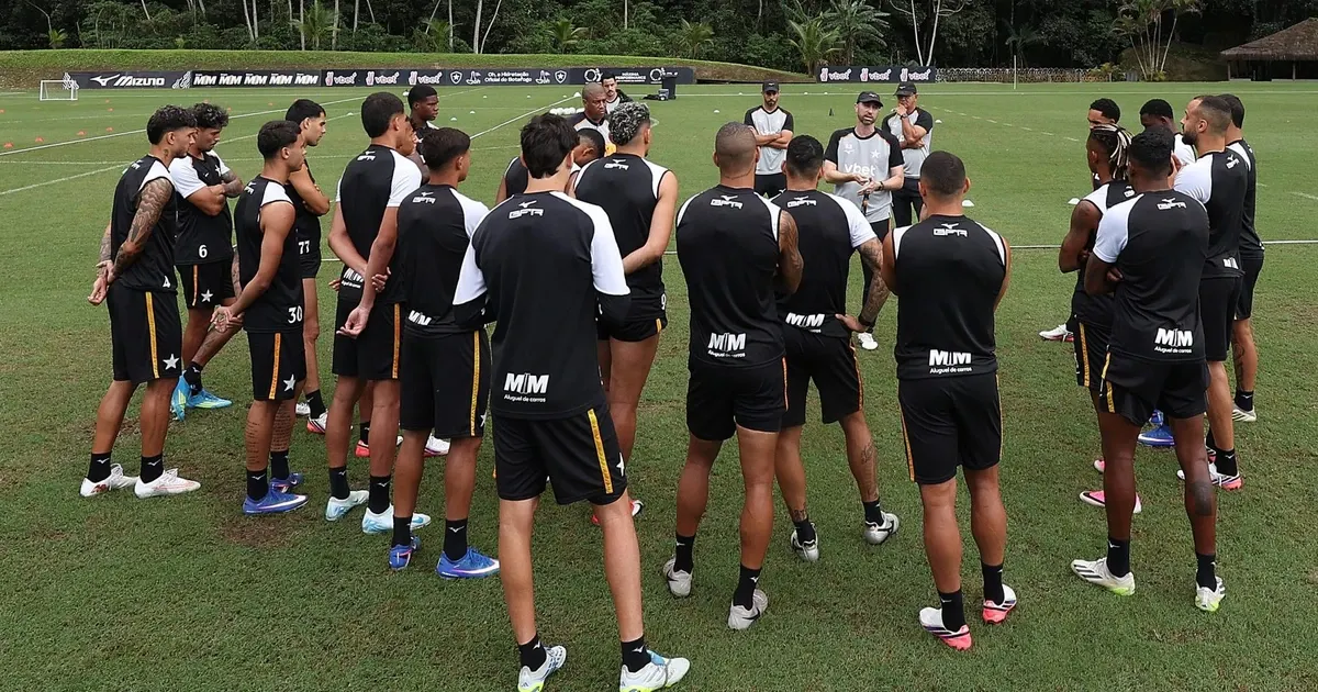 Sem Luiz Henrique e Cebolinha, Botafogo vai atrás de um ponta com perfil construtor