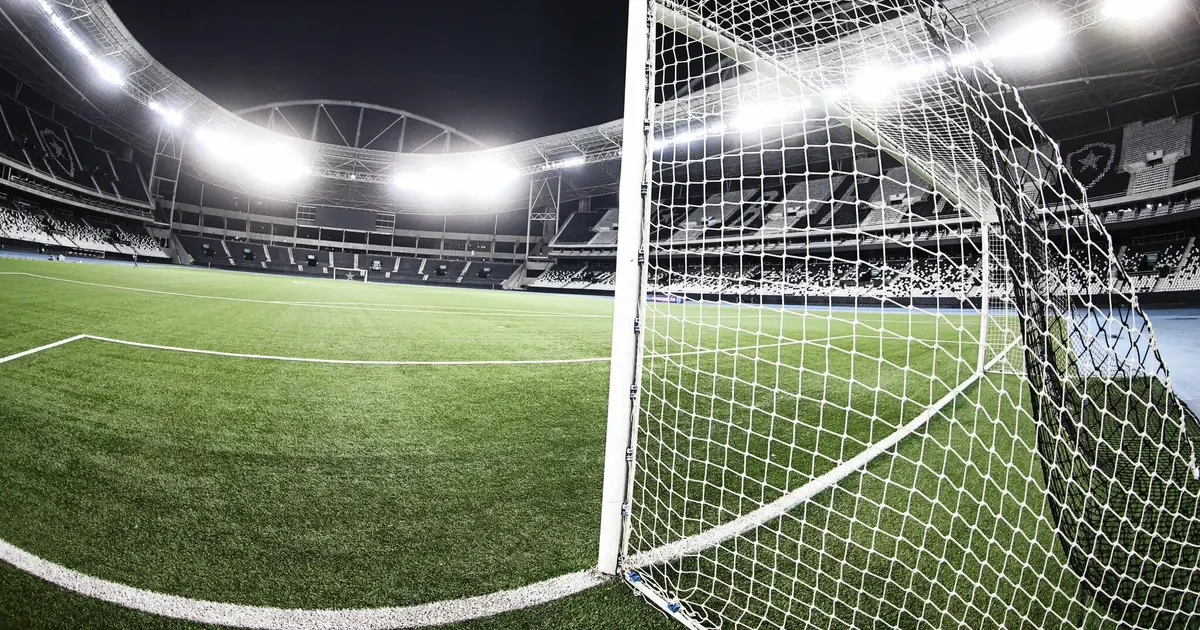 Botafogo busca goleiro após rescisão