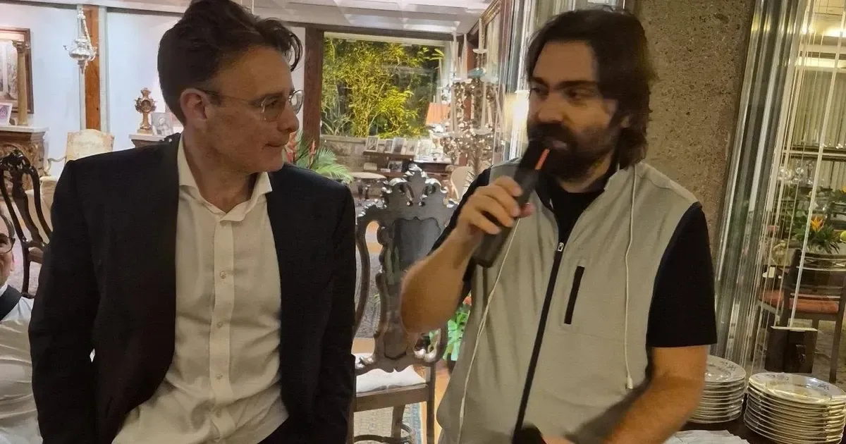 Canal traz bastidores de reunião de Gabriel de Alba na casa do presidente do Botafogo e nova tentativa por Luiz Henrique
