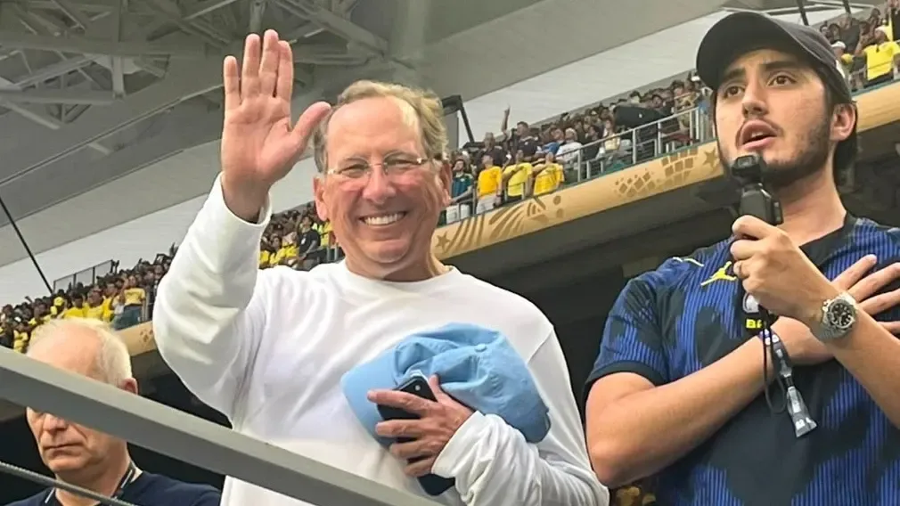 John Textor aprova em reunião investimento de US$ 50 milhões no Botafogo e diz que o clube social bloqueou