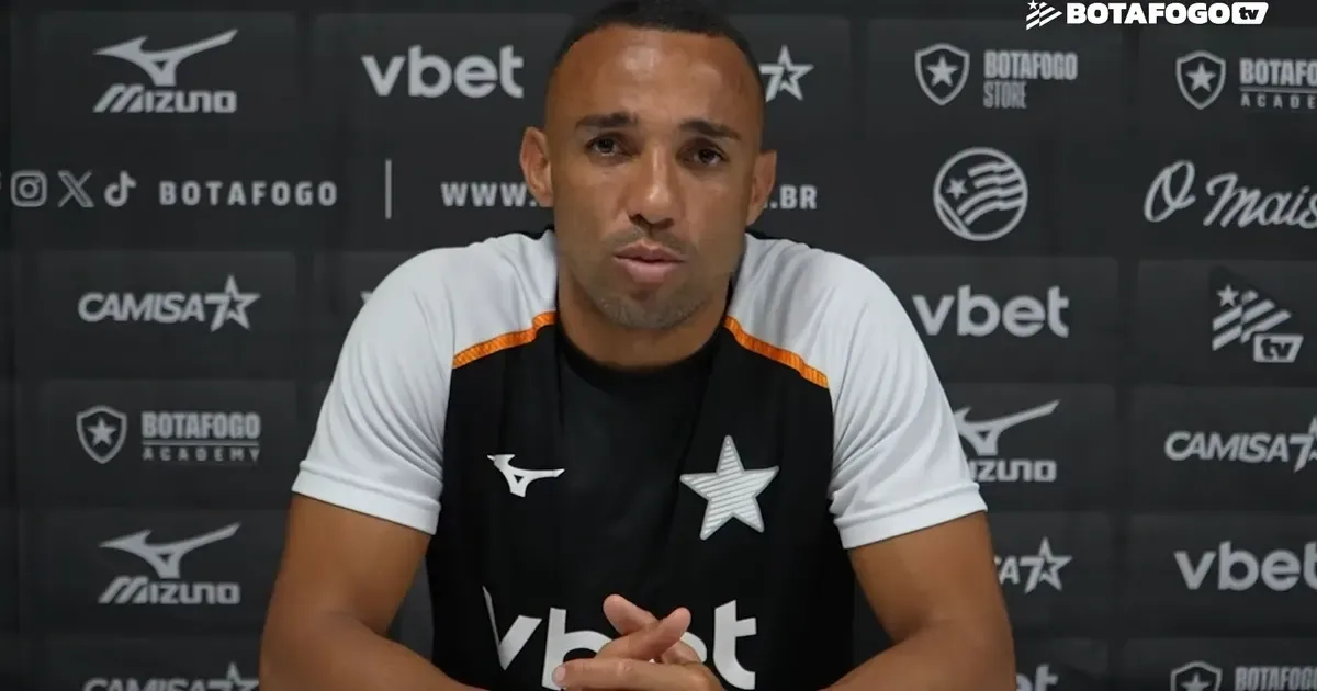 Suspenso, Marçal segue com o Botafogo em Salvador, adota discurso de união e convoca torcida para jogo com Cienciano: ‘Esperamos reverter o placar’