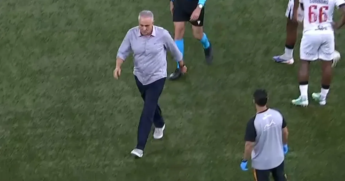 Tite expulso e não dirigirá Botafogo contra Coritiba