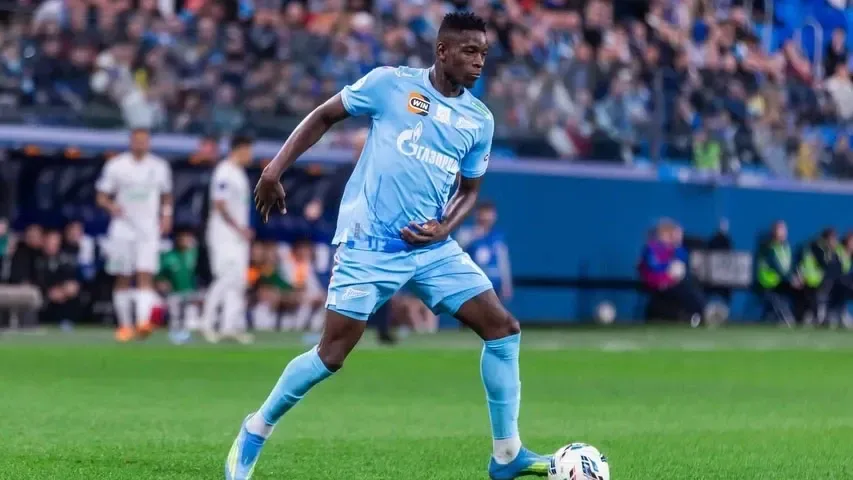 Valores oferecidos pela Roma agradam ao Zenit, e decisão está nas mãos de Luiz Henrique, diz jornalista