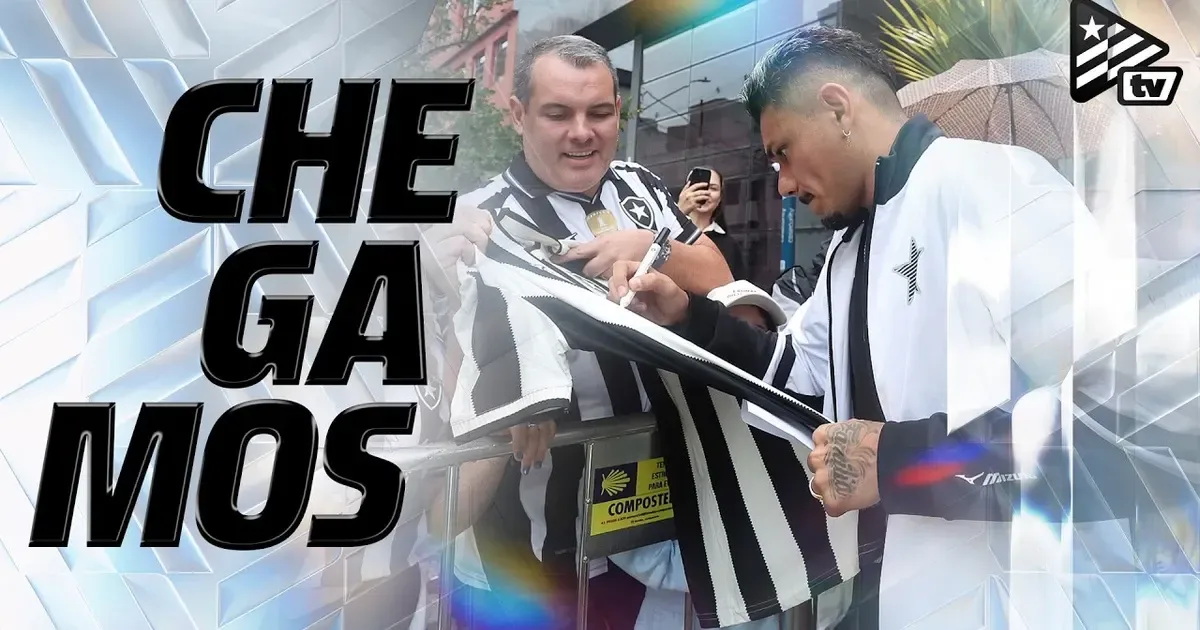VÍDEO: Botafogo chega a Curitiba e é recebido pela torcida em véspera de jogo pelo Brasileirão