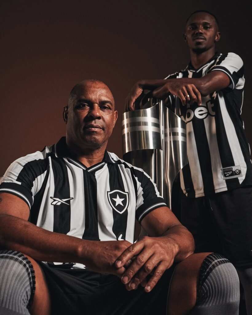Botafogo Lança Novo Uniforme I Da Linha Aura 90 Com Ídolos De 1995 E 2024: &Quot;Os Campeões Estão De Volta!&Quot; 4 Img 0823