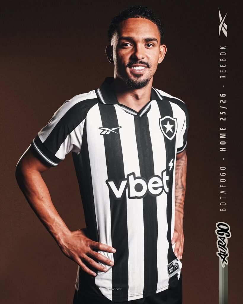 Botafogo Lança Novo Uniforme I Da Linha Aura 90 Com Ídolos De 1995 E 2024: &Quot;Os Campeões Estão De Volta!&Quot; 1 Img 0826