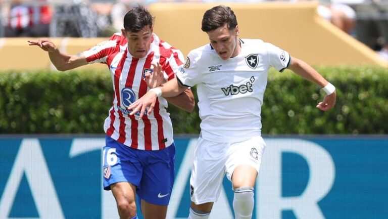 'É Um Almada De 18 Anos?': Cazétv Se Rende A Álvaro Montoro, Joia Do Botafogo Que Brilhou Contra O Atlético