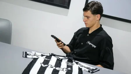Além Do Flamengo, Cruzeiro Também Tentou Atravessar Negociação Do Botafogo Com Álvaro Montoro Além Do Flamengo, Cruzeiro Também Tentou Atravessar Negociação Do Botafogo Com Álvaro Montoro