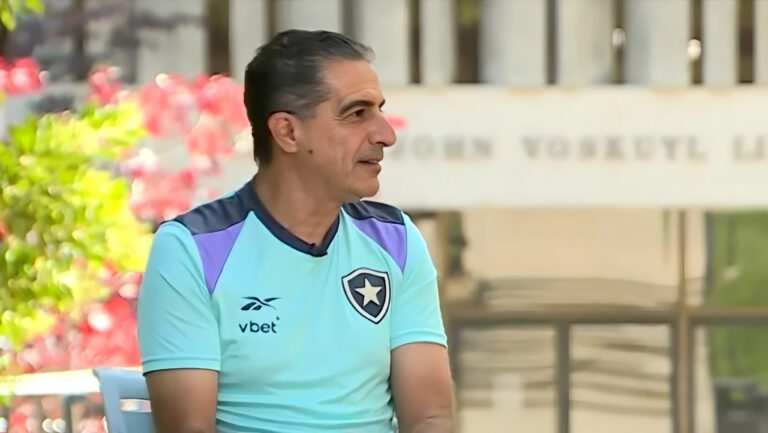 'Onde 2+2 Não São 4': Renato Paiva Explica Filosofia Por Trás Da Vitória Do Botafogo E Viraliza Com Frase Genial