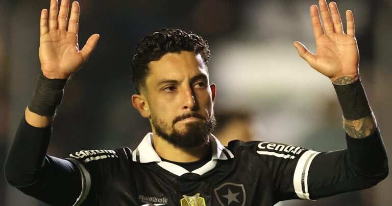 Alex Telles Emociona Em Retorno Ao Juventude: Gol Decisivo E Juramento Ao Botafogo Em Vitória Histórica
