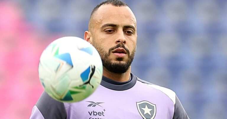 Arthur Cabral Treinou Apenas 20 Minutos E Por Isso Não Foi Titular Em Ldu X Botafogo, Revela Davide Ancelotti