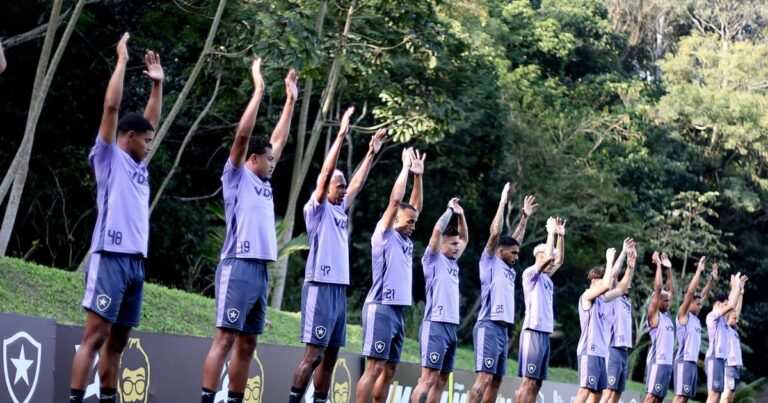 Botafogo Deve 969 Milhoes Jogadores Briga Judicial Creditos