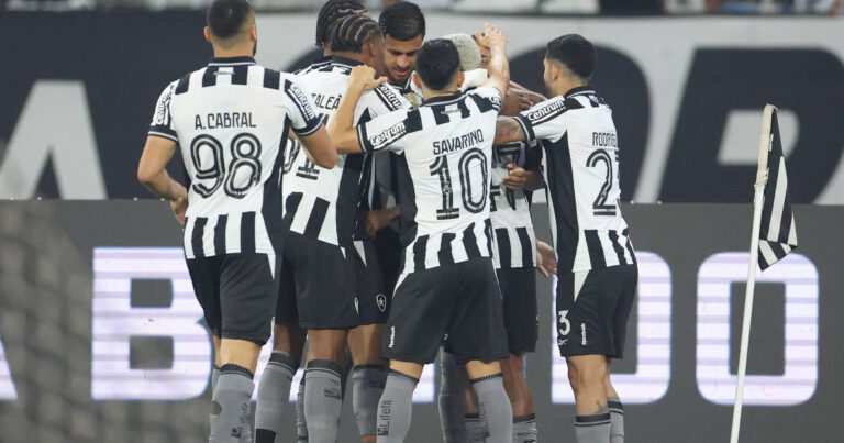 Botafogo Arrasa Red Bull Bragantino Com Atuações Estelares De Danilo, Newton E Santi Rodríguez | Análise Tática E Destaques