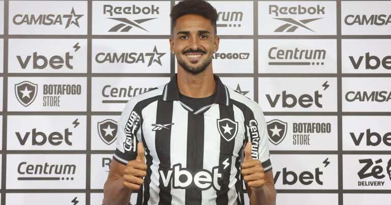 Chris Ramos Vibra Em Apresentação No Botafogo Após Estreia Histórica: &Quot;Minha Paixão Combina Com A Alma Da Torcida&Quot;