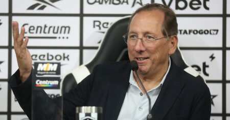 John Textor Desmente Blog Sobre Suposta Desistência Na Compra Do Botafogo: “Propaganda Enganosa” John Textor Desmente Blog Eagle Venda Botafogo Saf