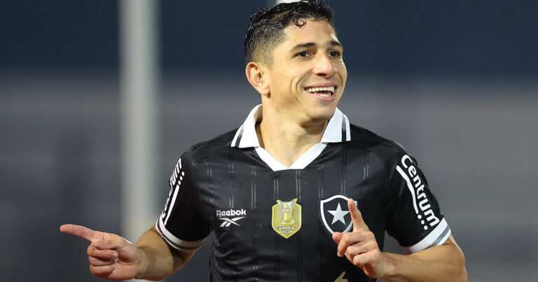 Savarino Recusa Ofertas Milionárias E Renova Compromisso Com O Botafogo Em 2025