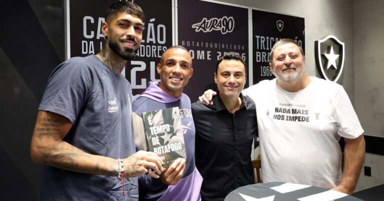 Alexander Barboza E Marçal Celebram Livro Que Imortaliza Título Histórico Do Botafogo Em 2024: &Quot;Legado Eterno&Quot;