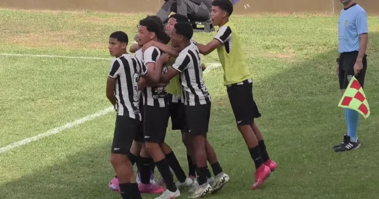 Botafogo Empata Com Athletico-Pr Na Estreia Da Copa Gramado Laghetto Sub-16