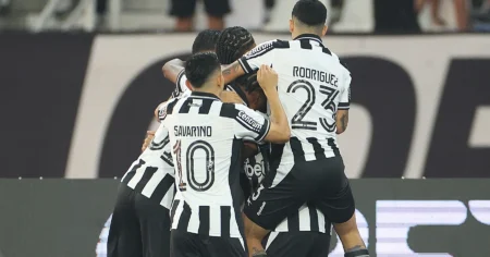 Botafogo Mira Vaga Na Libertadores 2026 E Marca Histórica De 1.000 Gols No Brasileirão Botafogo Mira Vaga Na Libertadores 2026 E Marca Histórica De 1.000 Gols No Brasileirão