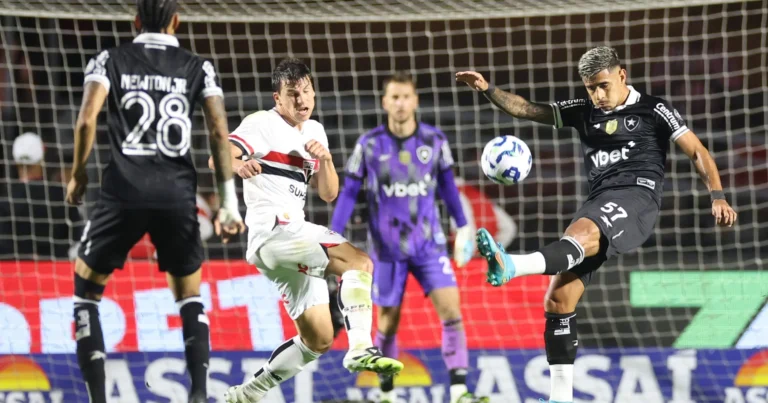 Analista Esportivo Dispara: &Quot;Evolução Negativa De Davide No Botafogo Atinge Novo Marco Em Derrota Histórica&Quot;