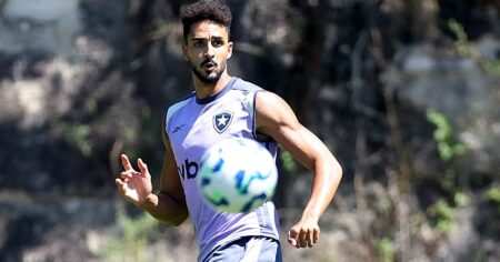 Chris Ramos Destaca Estrutura Do Botafogo E Elogia Davide Ancelotti: “Treinador De Alto Nível No Futebol” Chris Ramos Destaca Estrutura Do Botafogo E Elogia Davide Ancelotti: &Quot;Treinador De Alto Nível No Futebol&Quot;