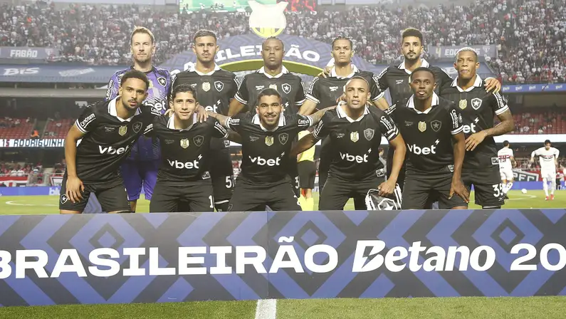 Jogo Entre Bahia E Cruzeiro No Brasileirão 2025