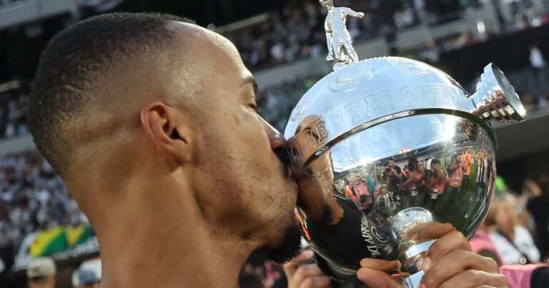 Marlon Freitas Revela Segredos Da Liderança Que Levou Botafogo Aos Títulos De 2024: &Quot;Senti O Destino Nos Unindo&Quot;