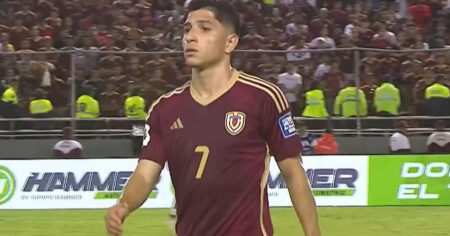 Savarino Tem Atuação-Relâmpago Em Fiasco Da Venezuela: Botafogo Aguarda Retorno Do Camisa 10